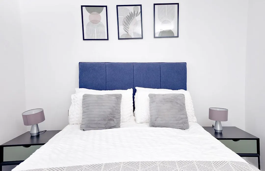 Luxury 2-Bed Apartment In Salford Quays 10 Min To Manchester & Mediacity-1